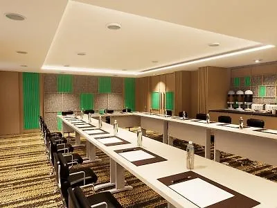 Hilton Garden Bali 酒店